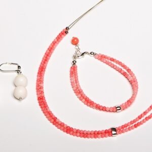 Doble gargantilla coral